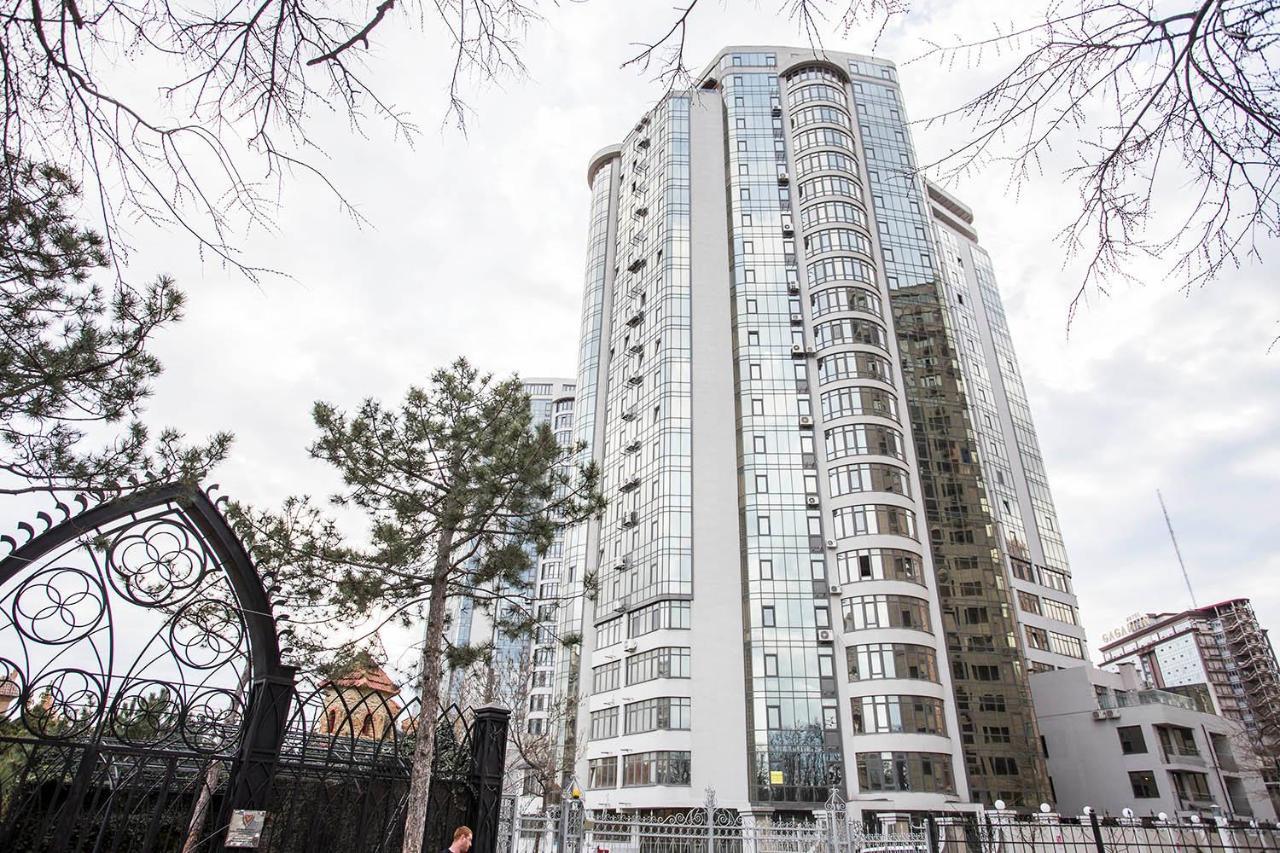 Gagarin Plaza Apartment 70 Square Metres On 12Th Floor Odesa Exterior foto