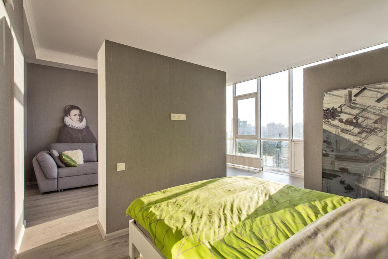 Gagarin Plaza Apartment 70 Square Metres On 12Th Floor Odesa Exterior foto