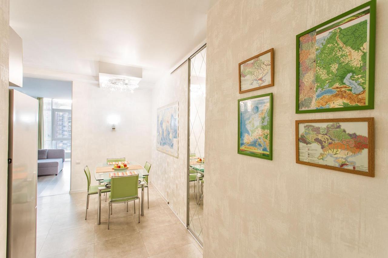Gagarin Plaza Apartment 70 Square Metres On 12Th Floor Odesa Exterior foto