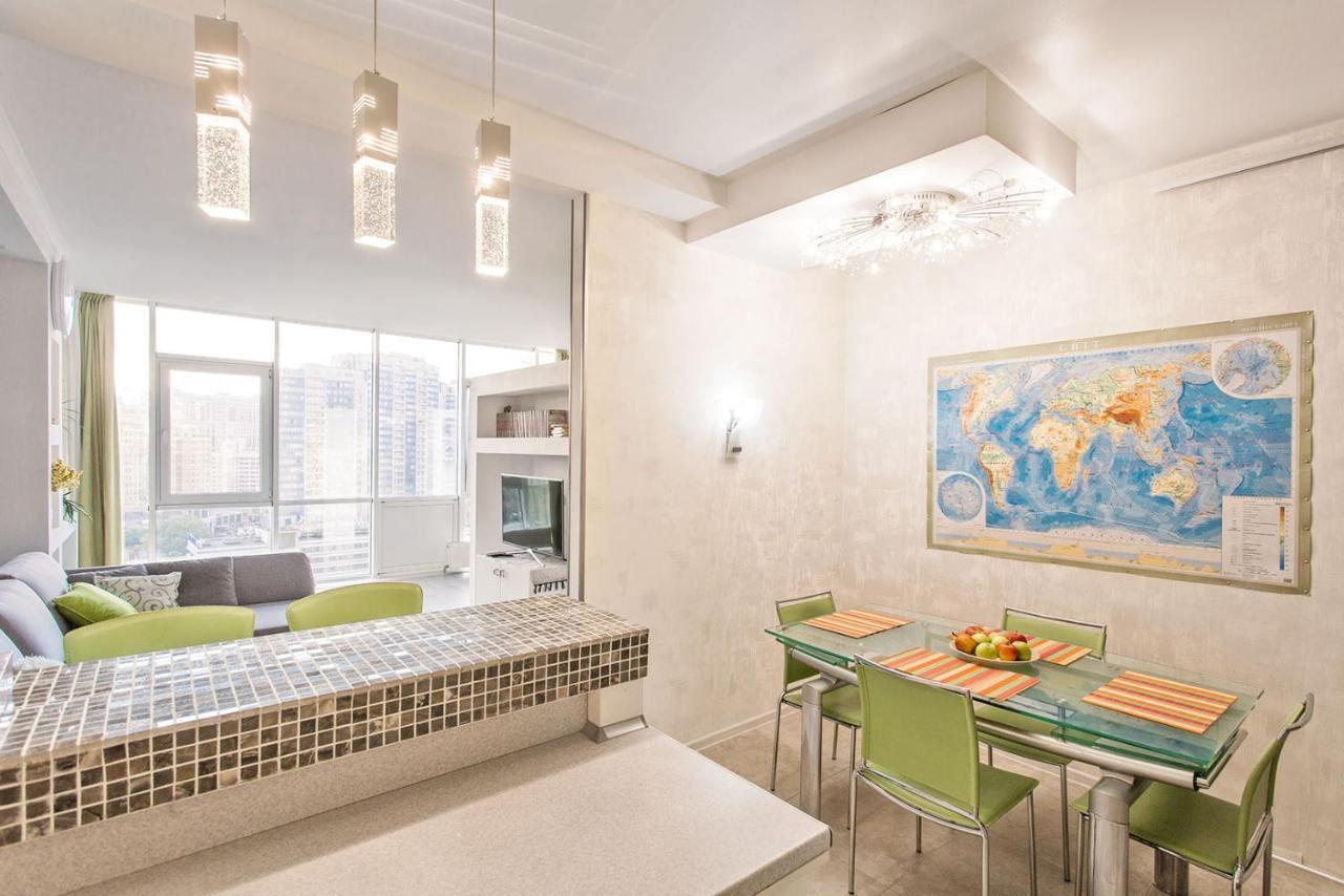 Gagarin Plaza Apartment 70 Square Metres On 12Th Floor Odesa Exterior foto